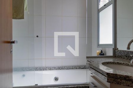Apartamento à venda com 65m², 2 quartos e 2 vagasBanheiro da Suíte