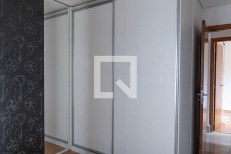 Apartamento à venda com 65m², 2 quartos e 2 vagasSuíte