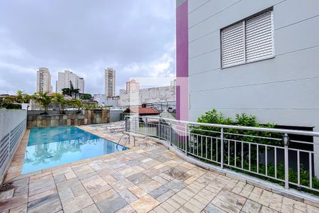 Apartamento à venda com 100m², 2 quartos e 2 vagasÁrea comum - Piscina