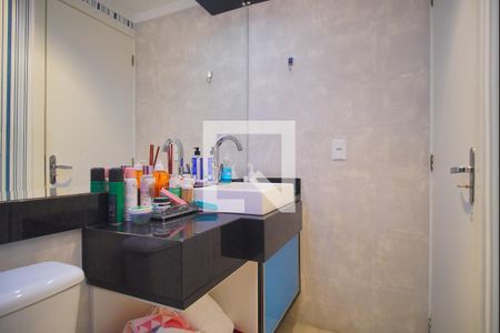 Casa de condomínio à venda com 125m², 3 quartos e 2 vagasLavabo