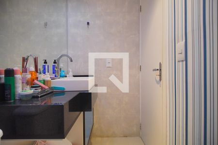 Casa de condomínio à venda com 125m², 3 quartos e 2 vagasLavabo