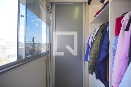 Casa de condomínio à venda com 125m², 3 quartos e 2 vagasCloset da suíte