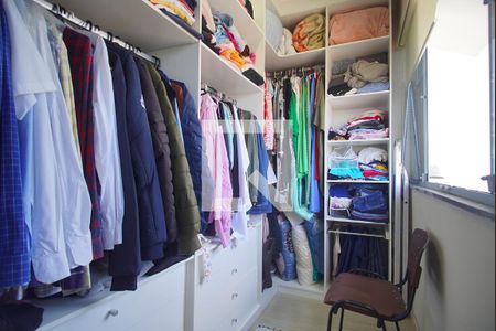 Casa de condomínio à venda com 125m², 3 quartos e 2 vagasCloset da suíte