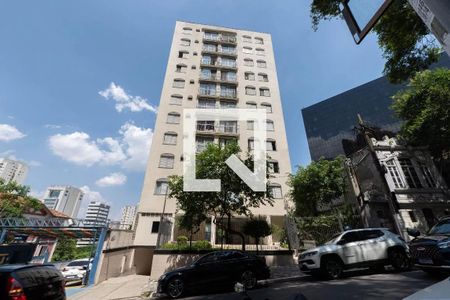Apartamento para alugar com 94m², 3 quartos e sem vaga Apartamento para alugar com 94m², 3 quartos e sem vagaFachada