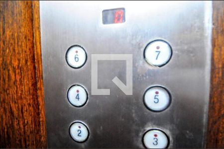 Apartamento à venda com 105m², 2 quartos e sem vaga