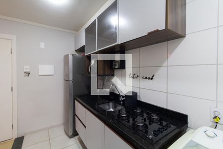 Apartamento à venda com 40m², 2 quartos e 1 vaga Apartamento à venda com 40m², 2 quartos e 1 vagaCozinha e Área de Serviço