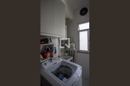 Apartamento à venda com 68m², 2 quartos e 1 vaga Apartamento à venda com 68m², 2 quartos e 1 vagaCozinha e Área de Serviço