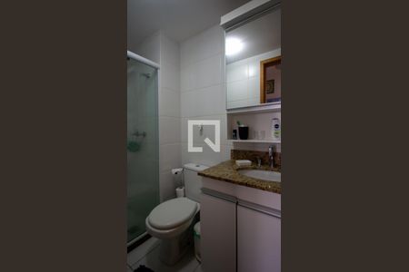 Apartamento à venda com 68m², 2 quartos e 1 vaga Apartamento à venda com 68m², 2 quartos e 1 vagaBanheiro Social 1