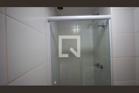 Apartamento à venda com 68m², 2 quartos e 1 vaga Apartamento à venda com 68m², 2 quartos e 1 vagaBanheiro da Suíte