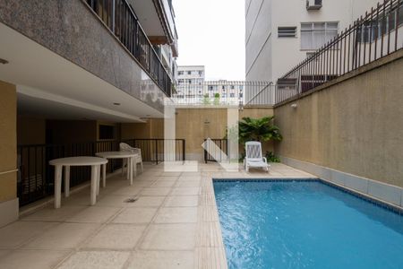 Apartamento à venda com 130m², 3 quartos e 2 vagasPiscina