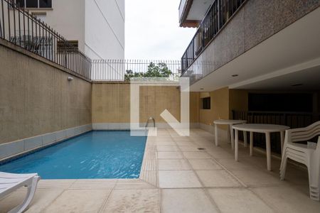 Apartamento à venda com 130m², 3 quartos e 2 vagasPiscina