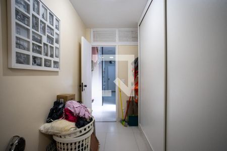 Apartamento à venda com 130m², 3 quartos e 2 vagasQuarto de Serviço