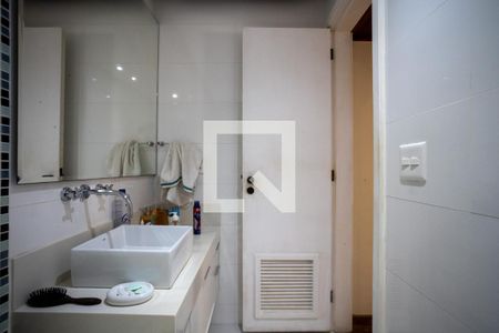 Apartamento à venda com 130m², 3 quartos e 2 vagasBanheiro da Suíte