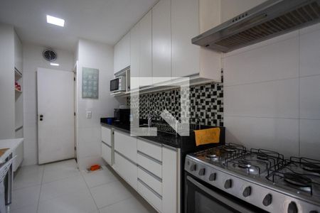 Apartamento à venda com 130m², 3 quartos e 2 vagasCozinha