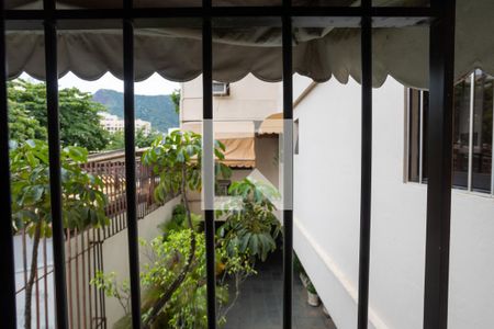 Apartamento à venda com 130m², 3 quartos e 2 vagasQuarto 3 Vista