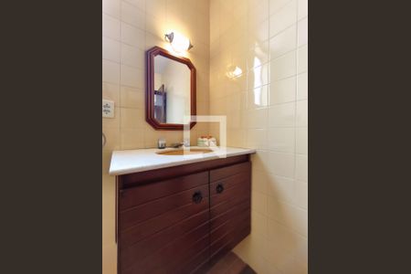 Apartamento à venda com 148m², 2 quartos e 1 vaga Apartamento à venda com 148m², 2 quartos e 1 vagaBanheiro da Suíte