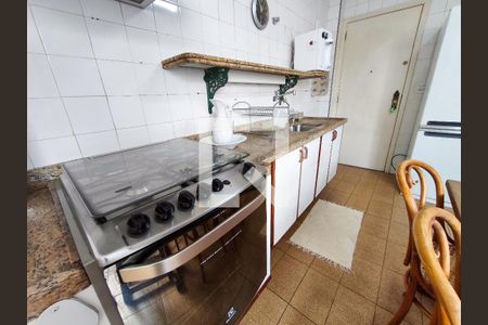 Apartamento à venda com 148m², 2 quartos e 1 vaga Apartamento à venda com 148m², 2 quartos e 1 vagaCozinha e Área de Serviço