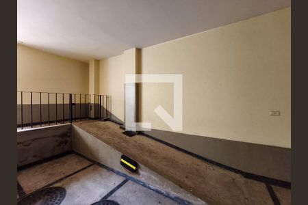 Apartamento à venda com 148m², 2 quartos e 1 vaga Apartamento à venda com 148m², 2 quartos e 1 vagaÁrea comum - Playground