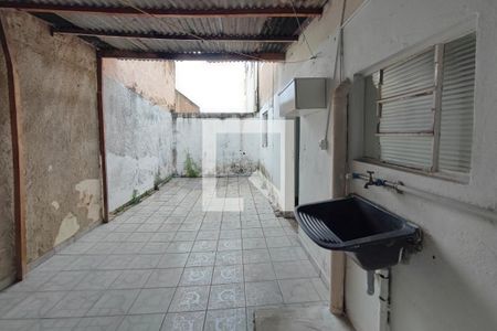 Casa para alugar com 45m², 1 quarto e sem vagaQuintal