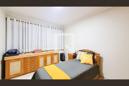 Apartamento à venda com 210m², 3 quartos e 2 vagas Apartamento à venda com 210m², 3 quartos e 2 vagasQuarto 2