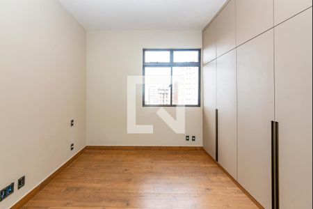 Apartamento para alugar com 95m², 3 quartos e 1 vagaQuarto 3