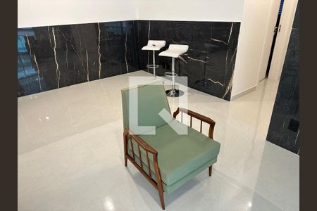 Sala de apartamento à venda com 2 quartos, 76m² em Empresarial 18 do Forte, Barueri