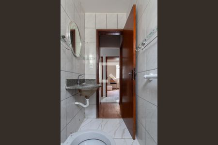 Casa à venda com 90m², 3 quartos e 2 vagas Casa à venda com 90m², 3 quartos e 2 vagasBanheiro Social