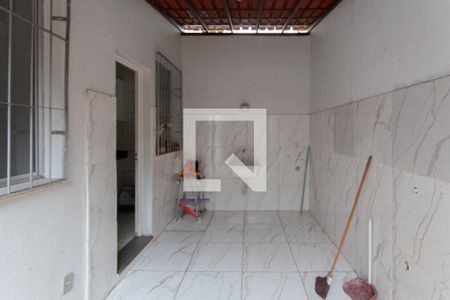 Casa à venda com 90m², 3 quartos e 2 vagas Casa à venda com 90m², 3 quartos e 2 vagasÁrea de Serviço