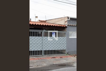 Casa à venda com 90m², 3 quartos e 2 vagas Casa à venda com 90m², 3 quartos e 2 vagasPlaquinha instalada