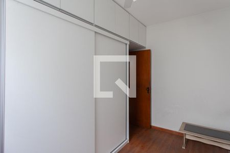 Casa à venda com 90m², 3 quartos e 2 vagas Casa à venda com 90m², 3 quartos e 2 vagasQuarto 1