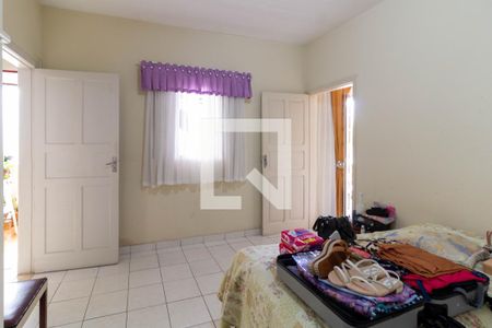 Casa à venda com 280m², 4 quartos e 2 vagasCasa 2 - Quarto 1