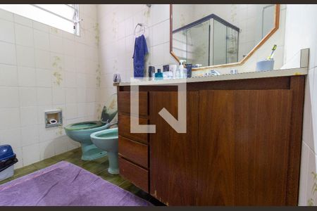 Casa à venda com 280m², 4 quartos e 2 vagasBanheiro