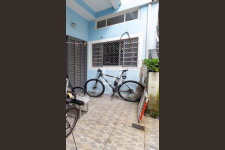 Casa à venda com 280m², 4 quartos e 2 vagasCasa 2 - Porta de Entrada