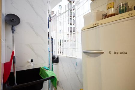 Apartamento à venda com 106m², 3 quartos e 1 vagaÁrea de Serviço