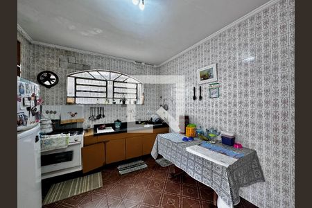 Casa para alugar com 187m², 3 quartos e 3 vagasCozinha 