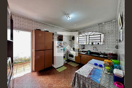 Casa para alugar com 187m², 3 quartos e 3 vagasCozinha 