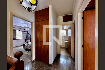 Casa para alugar com 187m², 3 quartos e 3 vagasCorredor Quartos 