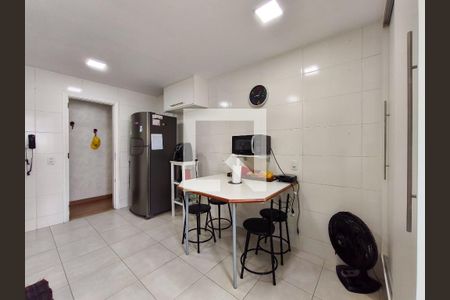 Apartamento à venda com 91m², 3 quartos e 2 vagasCozinha