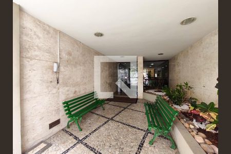 Apartamento à venda com 91m², 3 quartos e 2 vagasFachada e portaria