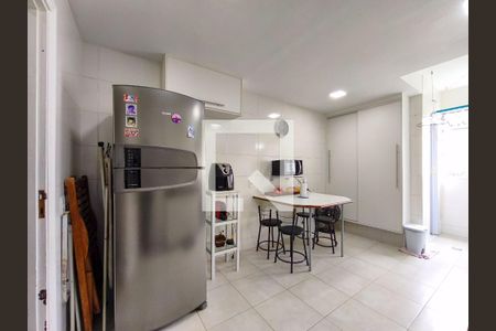 Apartamento à venda com 91m², 3 quartos e 2 vagasCozinha