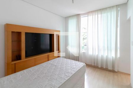 Casa à venda com 200m², 3 quartos e 3 vagasSuíte 