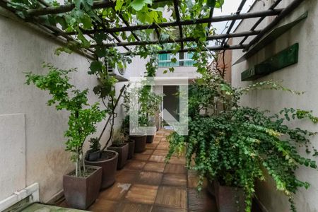 Casa à venda com 200m², 3 quartos e 3 vagasEntrada