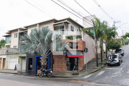 Casa à venda com 200m², 3 quartos e 3 vagasFachada