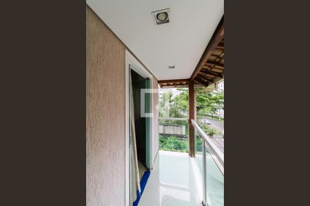 Casa à venda com 200m², 3 quartos e 3 vagasVaranda do quarto 2