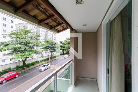 Casa à venda com 200m², 3 quartos e 3 vagasVaranda do quarto 2