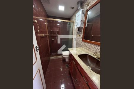 Apartamento à venda com 140m², 2 quartos e 2 vagasBanheiro da Suíte