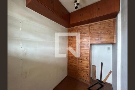 Apartamento à venda com 140m², 2 quartos e 2 vagasQuarto de Serviço