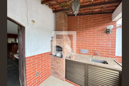 Apartamento à venda com 140m², 2 quartos e 2 vagasChurrasqueira