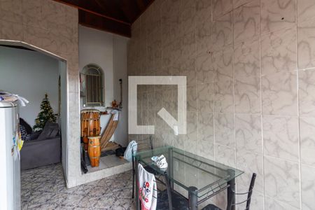 Casa à venda com 250m², 4 quartos e 2 vagas Casa à venda com 250m², 4 quartos e 2 vagasCozinha 1