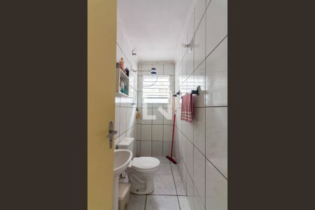 Casa à venda com 250m², 4 quartos e 2 vagas Casa à venda com 250m², 4 quartos e 2 vagasBanheiro 3